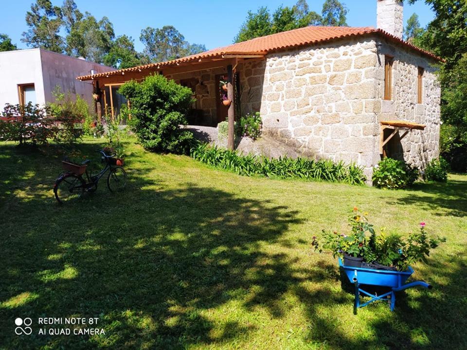 サンタ・コンバ・ダン Casas Vale Martinho Bed & Breakfast エクステリア 写真