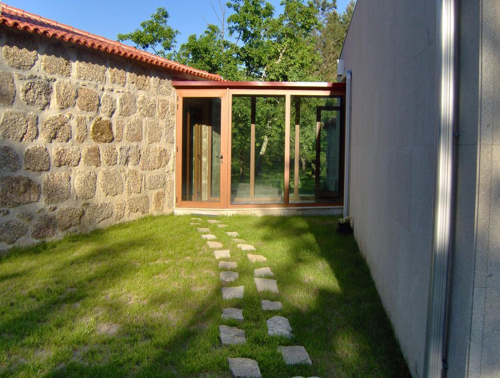 サンタ・コンバ・ダン Casas Vale Martinho Bed & Breakfast エクステリア 写真