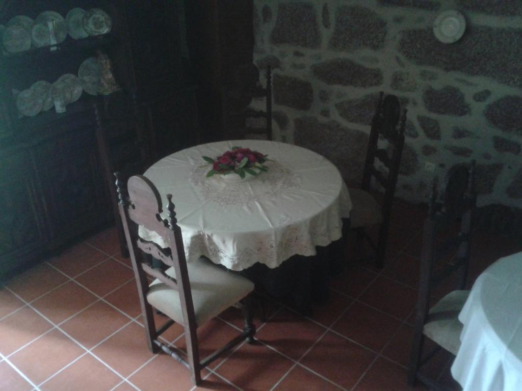 サンタ・コンバ・ダン Casas Vale Martinho Bed & Breakfast エクステリア 写真